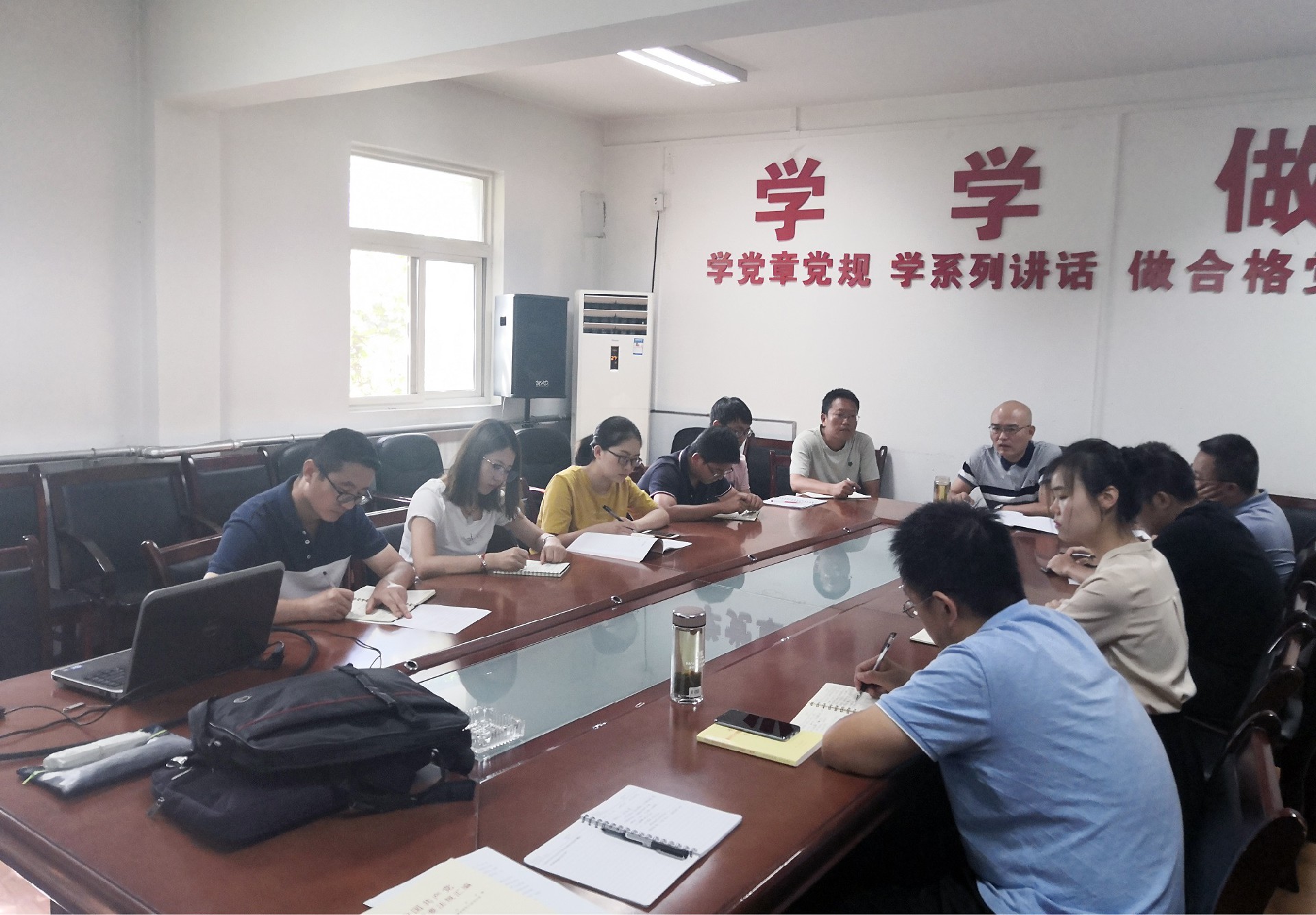 第一黨支部開(kāi)展“不忘初心、牢記使命” 主題教育專題學(xué)習(xí)研討及組織生活會(huì)