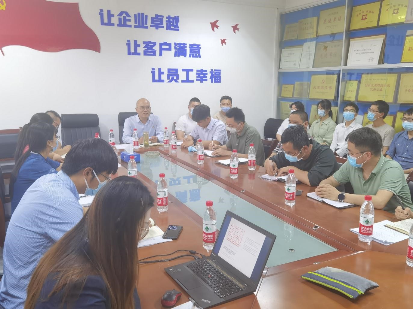 院舉辦五四青年節(jié)“喜迎二十大 永遠(yuǎn)跟黨走 奮進(jìn)新時(shí)代”主題活動(dòng)